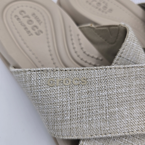 NWT Crocs Capri Shimmer XBand Slide Sandals,  Women's Size 4 - Picture 2 of 16